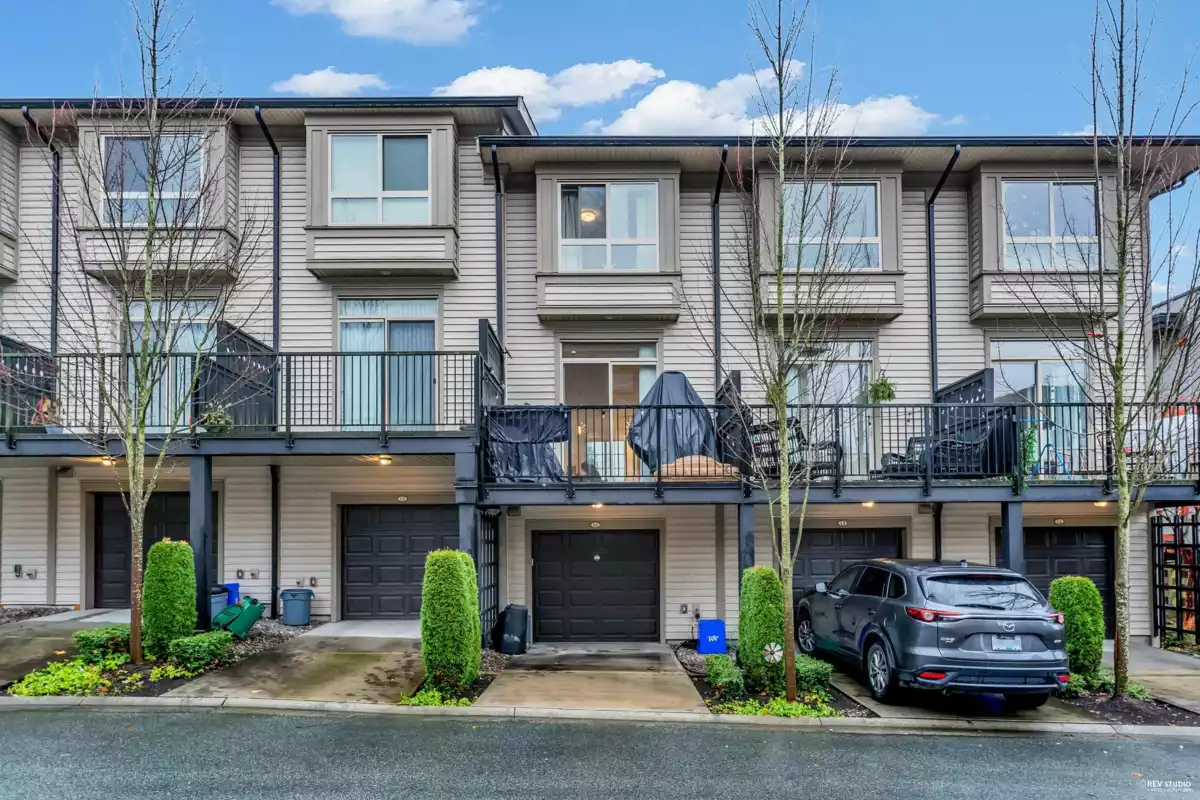 Hot Tub / Spa Photo of 14 16260 23a Avenue, Surrey, BC