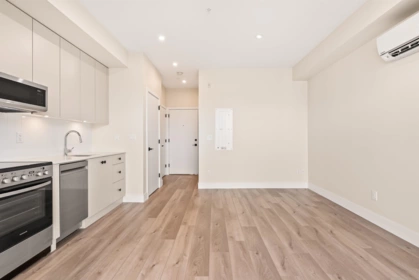 Kitchen Photo of 604 45497 Campus Drive, Chilliwack, BC