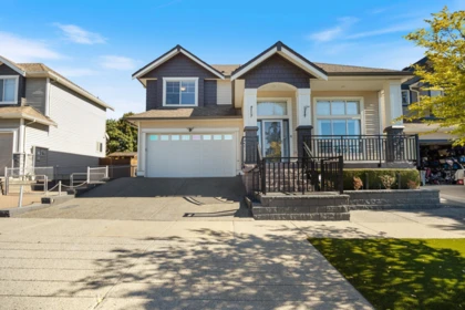 16478 59a Avenue, Surrey, BC, Surrey — Single Family Residence for sale
