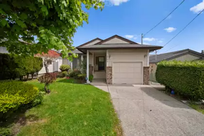 6760 197 Street, Langley, BC, Langley — Single Family Residence for sale