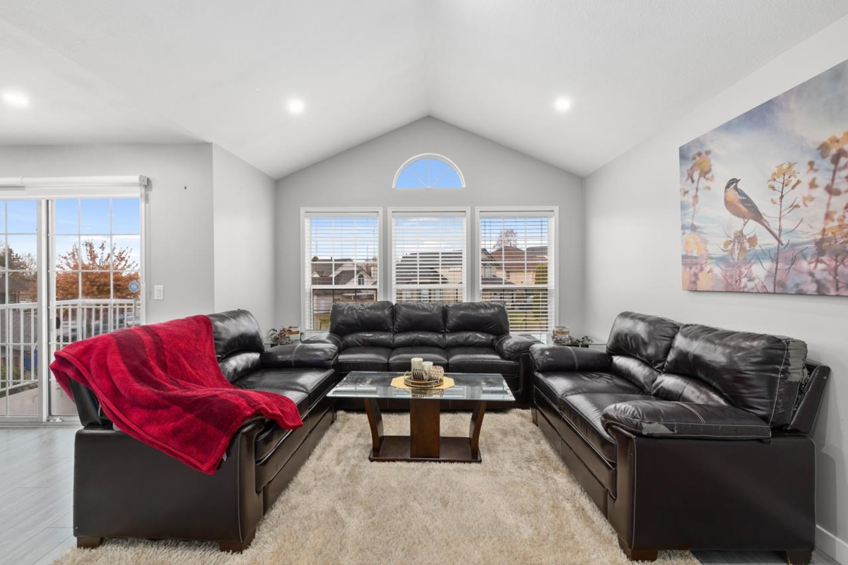 Breakfast Nook Photo of 31165 Sidoni Avenue, Abbotsford, BC