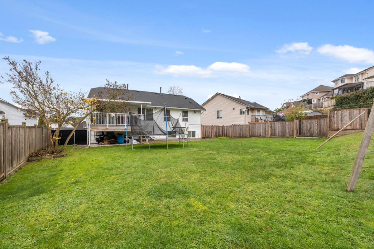 Dining Area Photo of 31165 Sidoni Avenue, Abbotsford, BC