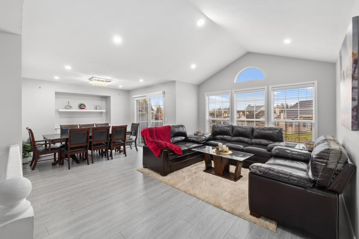 Exterior Front Photo of 31165 Sidoni Avenue, Abbotsford, BC