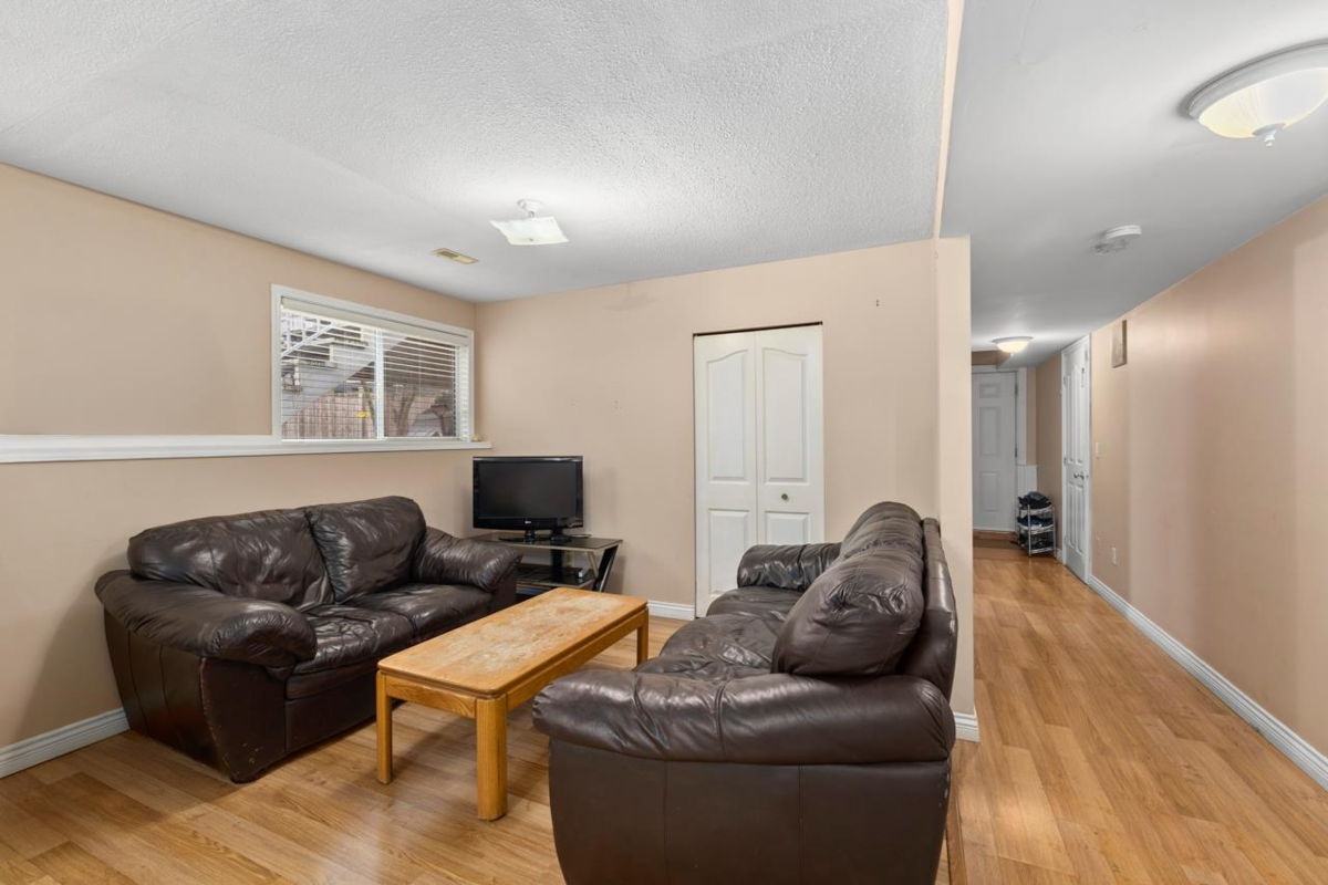 Front Yard Photo of 31165 Sidoni Avenue, Abbotsford, BC