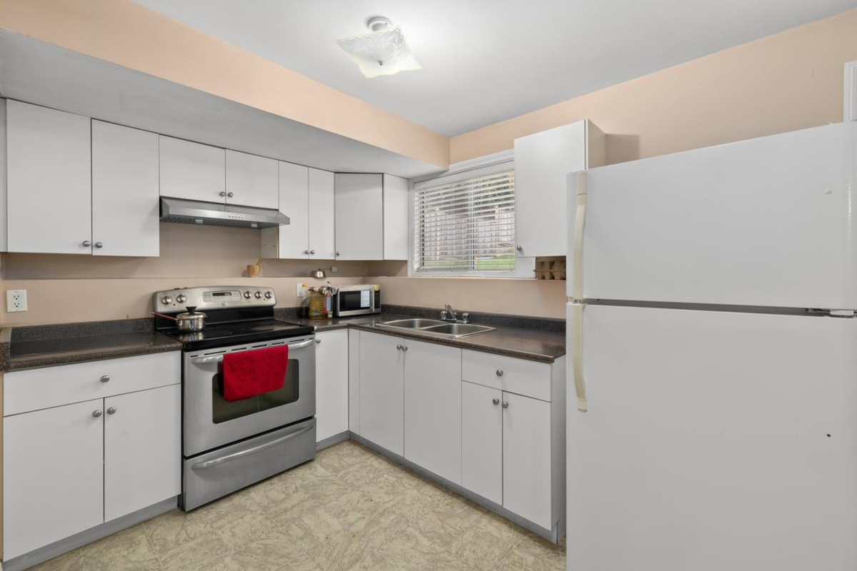 Hot Tub / Spa Photo of 31165 Sidoni Avenue, Abbotsford, BC