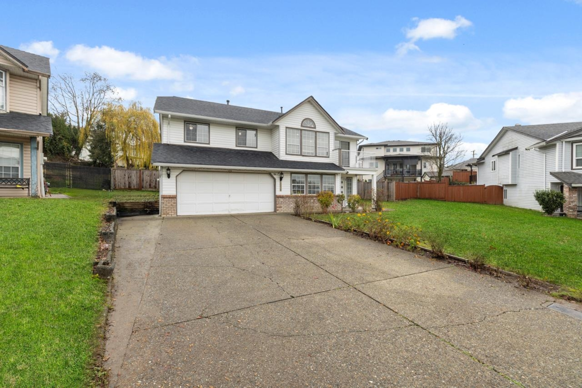 Living Room Photo of 31165 Sidoni Avenue, Abbotsford, BC