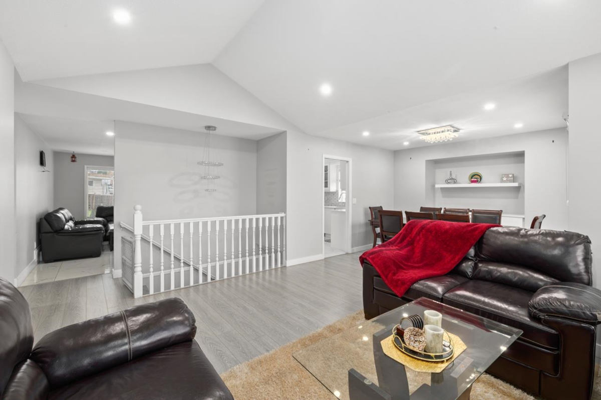 Primary Bathroom Photo of 31165 Sidoni Avenue, Abbotsford, BC