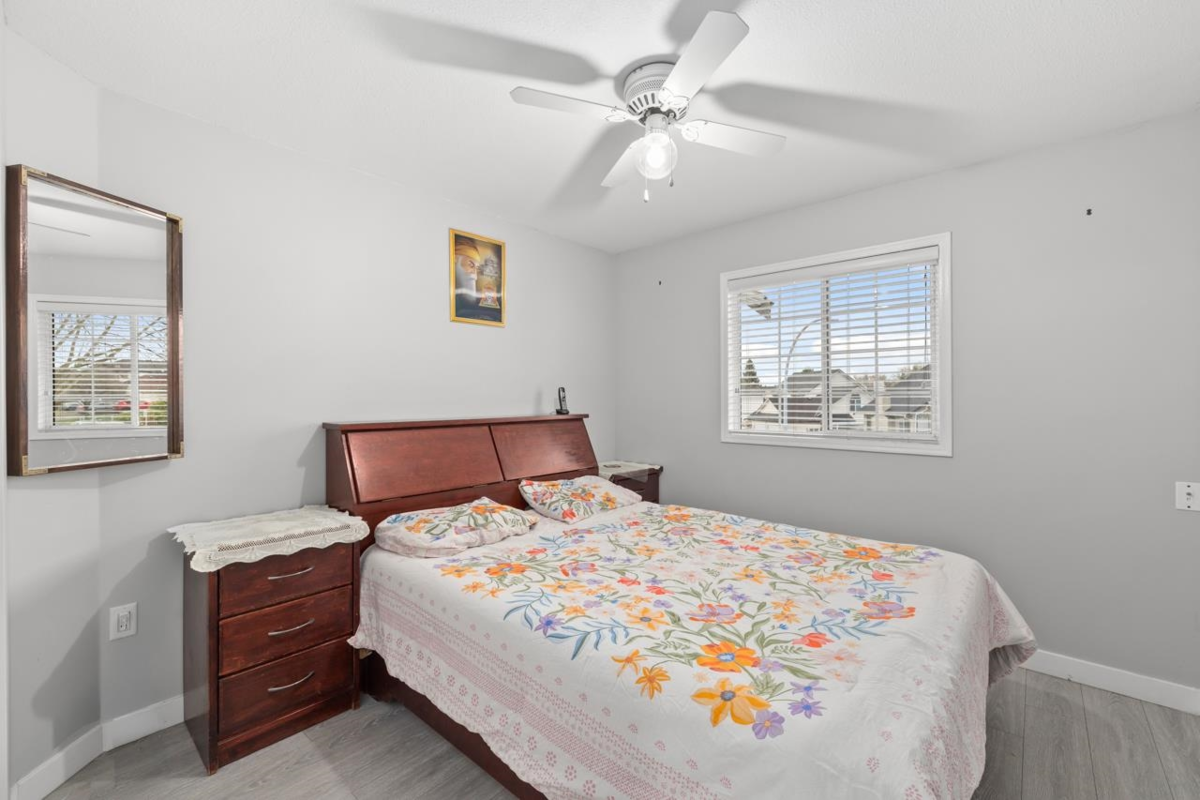 Staircase Photo of 31165 Sidoni Avenue, Abbotsford, BC