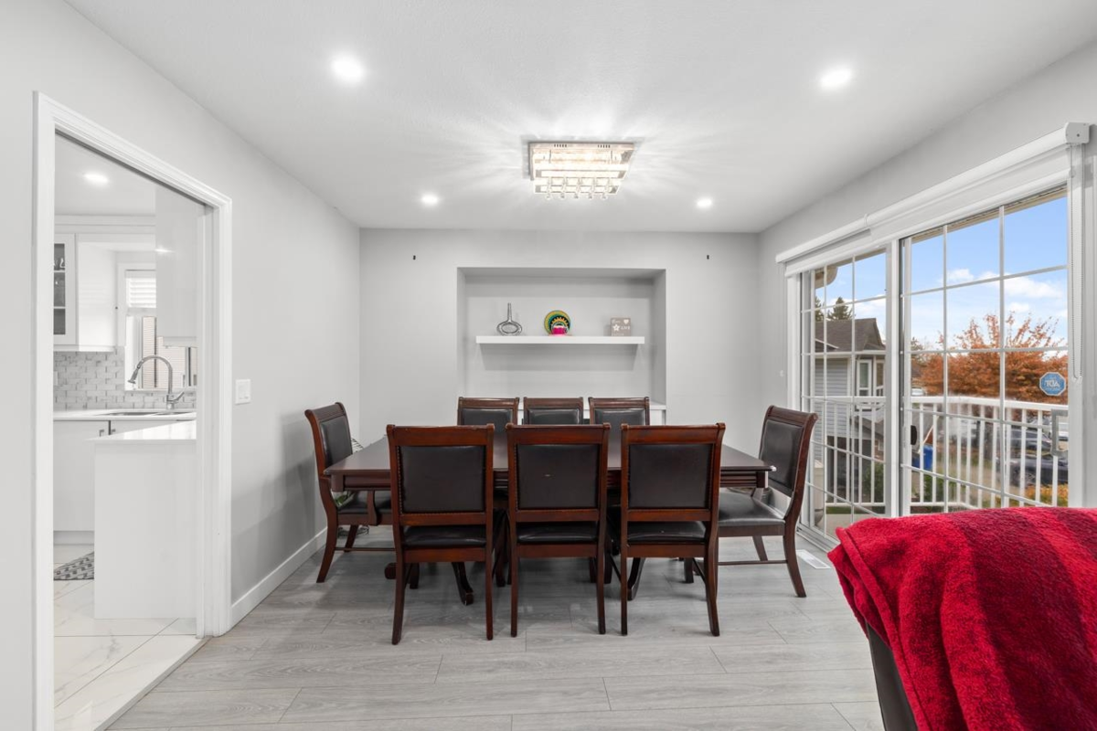 Walk-In Closet Photo of 31165 Sidoni Avenue, Abbotsford, BC