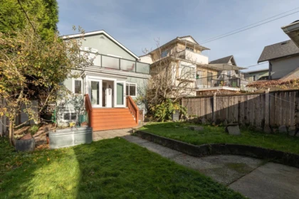 Street View Photo of 1636 Frances Street, Vancouver, BC
