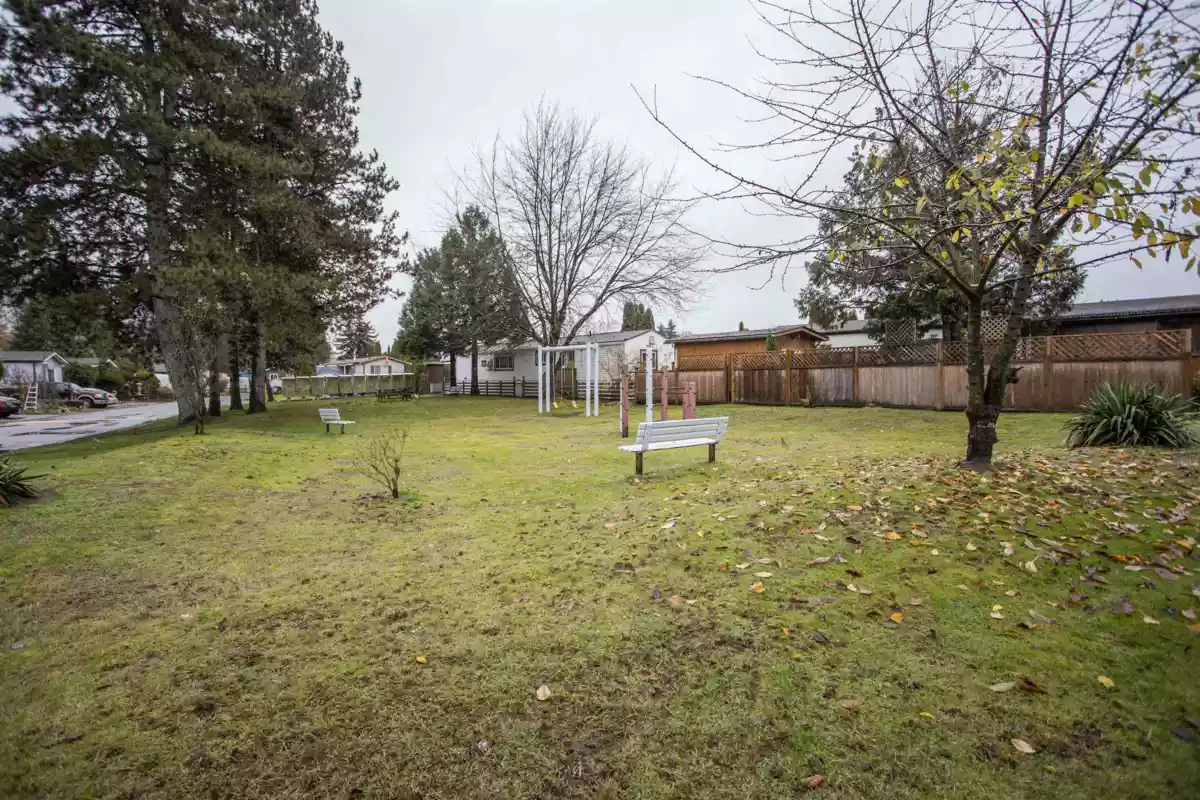 Entry Foyer Photo of 95 145 King Edward Street, Coquitlam, BC