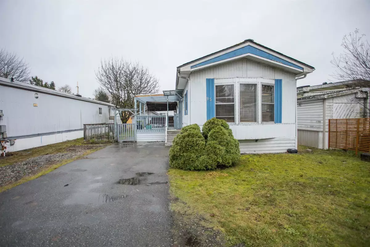 Loft / Bonus Room Photo of 95 145 King Edward Street, Coquitlam, BC