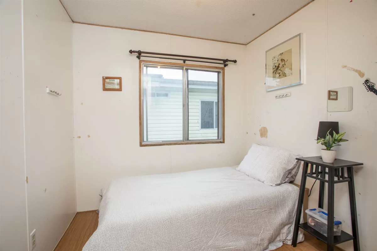 Walk-In Closet Photo of 95 145 King Edward Street, Coquitlam, BC