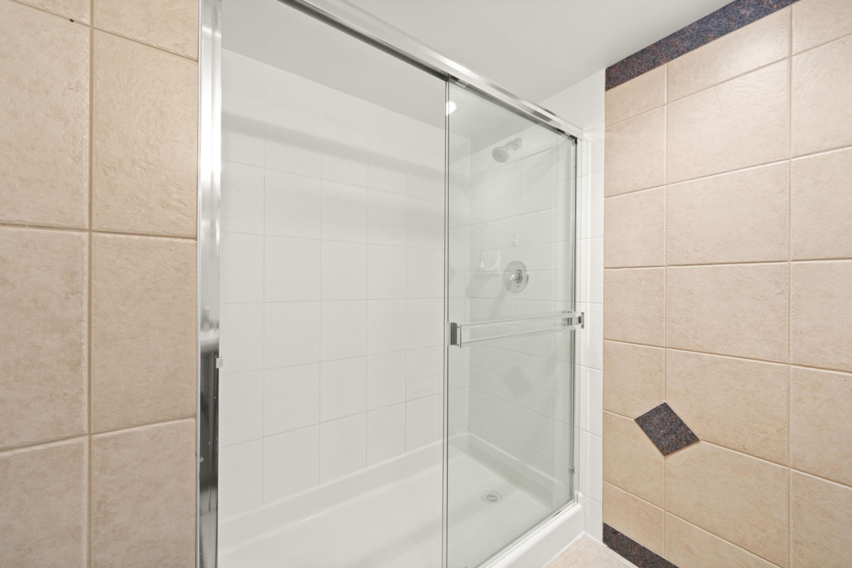 Entry Foyer Photo of 2903 2088 Madison Avenue, Burnaby, BC