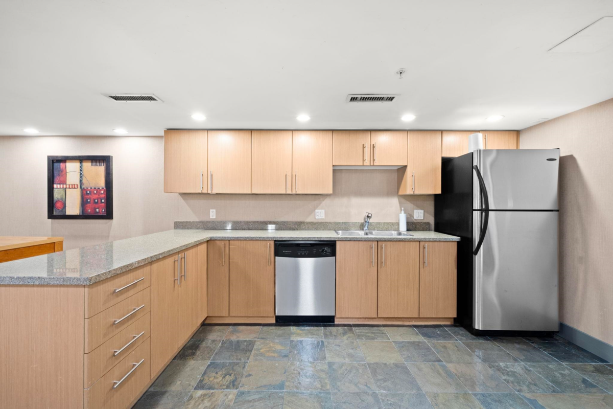 Front Yard Photo of 2903 2088 Madison Avenue, Burnaby, BC