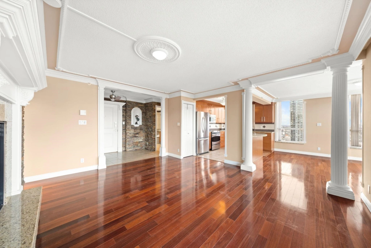 Kitchen Island Photo of 2903 2088 Madison Avenue, Burnaby, BC