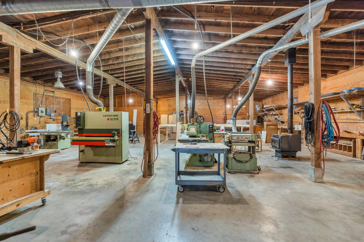 Hot Tub / Spa Photo of 3775 Lincoln Avenue, Coquitlam, BC