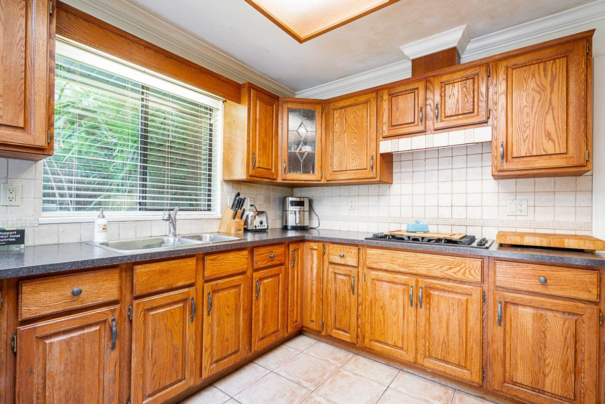 Bedroom 3 Photo of 15576 Buena Vista Avenue, White Rock, BC