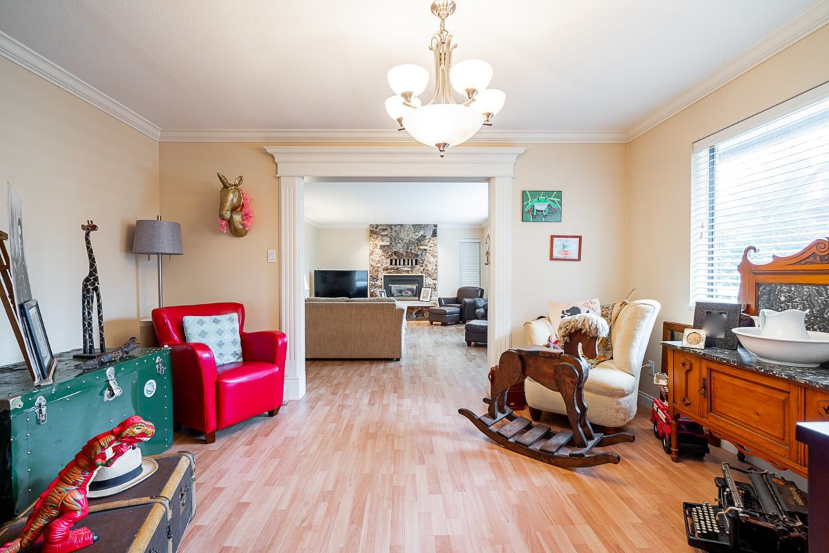 Primary Bedroom Photo of 15576 Buena Vista Avenue, White Rock, BC