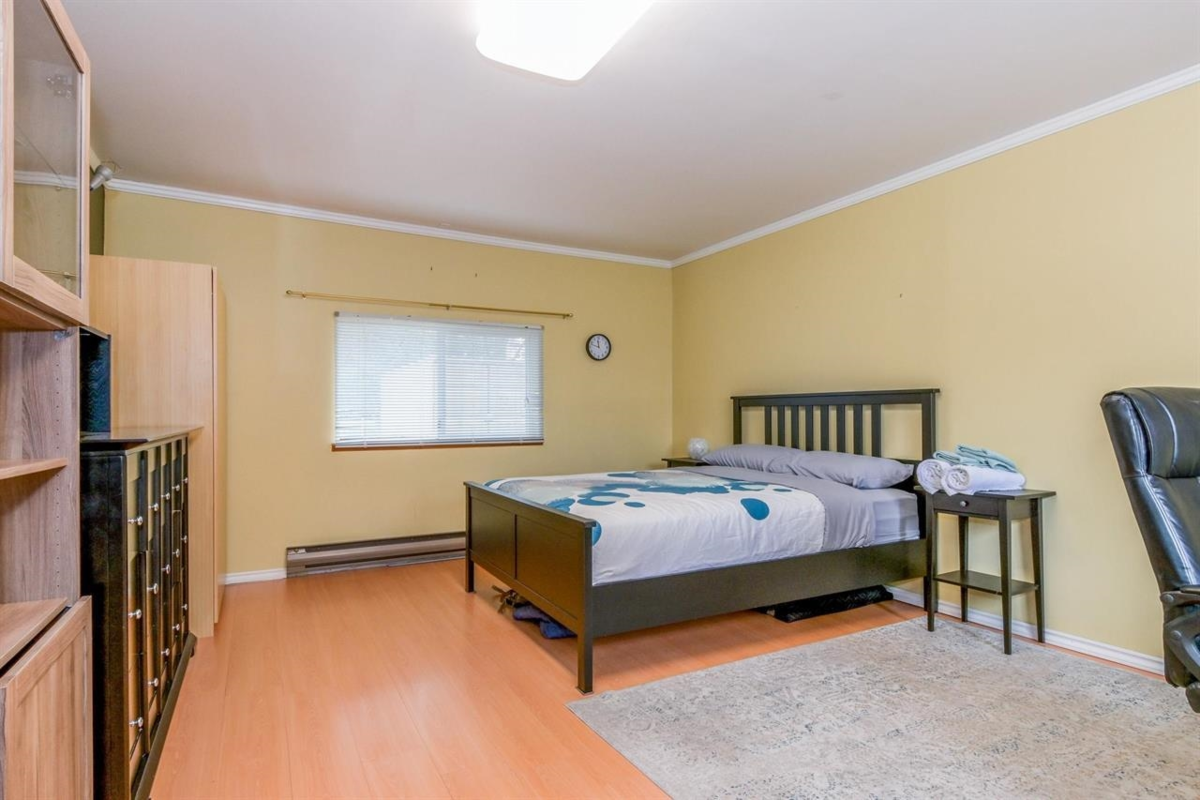 Breakfast Nook Photo of 21810 40 Avenue, Langley, BC