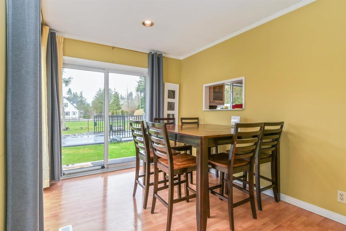Kitchen Photo of 21810 40 Avenue, Langley, BC