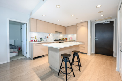 1605 6700 Dunblane Avenue, Burnaby, BC
