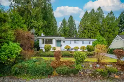 Exterior Rear Photo of 1895 Rosebery Avenue, West Vancouver, BC