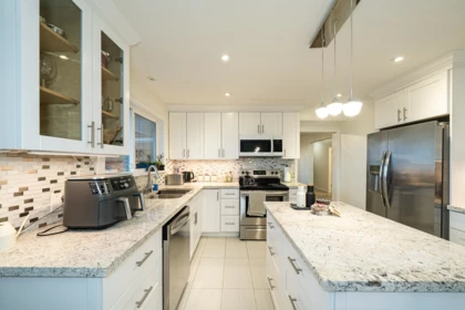 Kitchen Photo of 1895 Rosebery Avenue, West Vancouver, BC