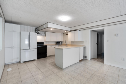 Mudroom Photo of 1895 Rosebery Avenue, West Vancouver, BC