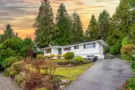 1895 Rosebery Avenue, West Vancouver, BC