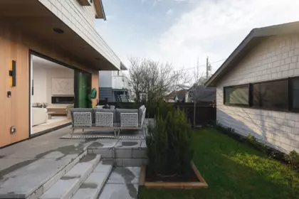 2 58 E 40th Avenue, Vancouver, BC, Vancouver — Half Duplex for sale