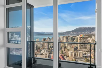 Powder Room Photo of 3312 1289 Hornby Street, Vancouver, BC