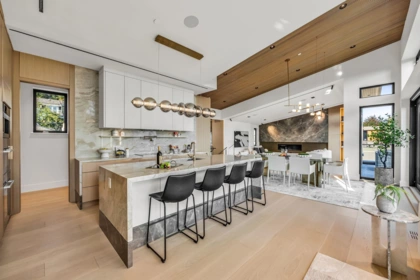 Breakfast Nook Photo of 2423 Mathers Avenue, West Vancouver, BC