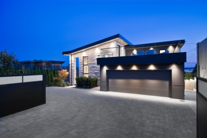 Outdoor Kitchen Photo of 2423 Mathers Avenue, West Vancouver, BC