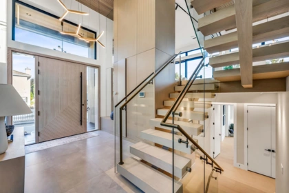 Staircase Photo of 2423 Mathers Avenue, West Vancouver, BC