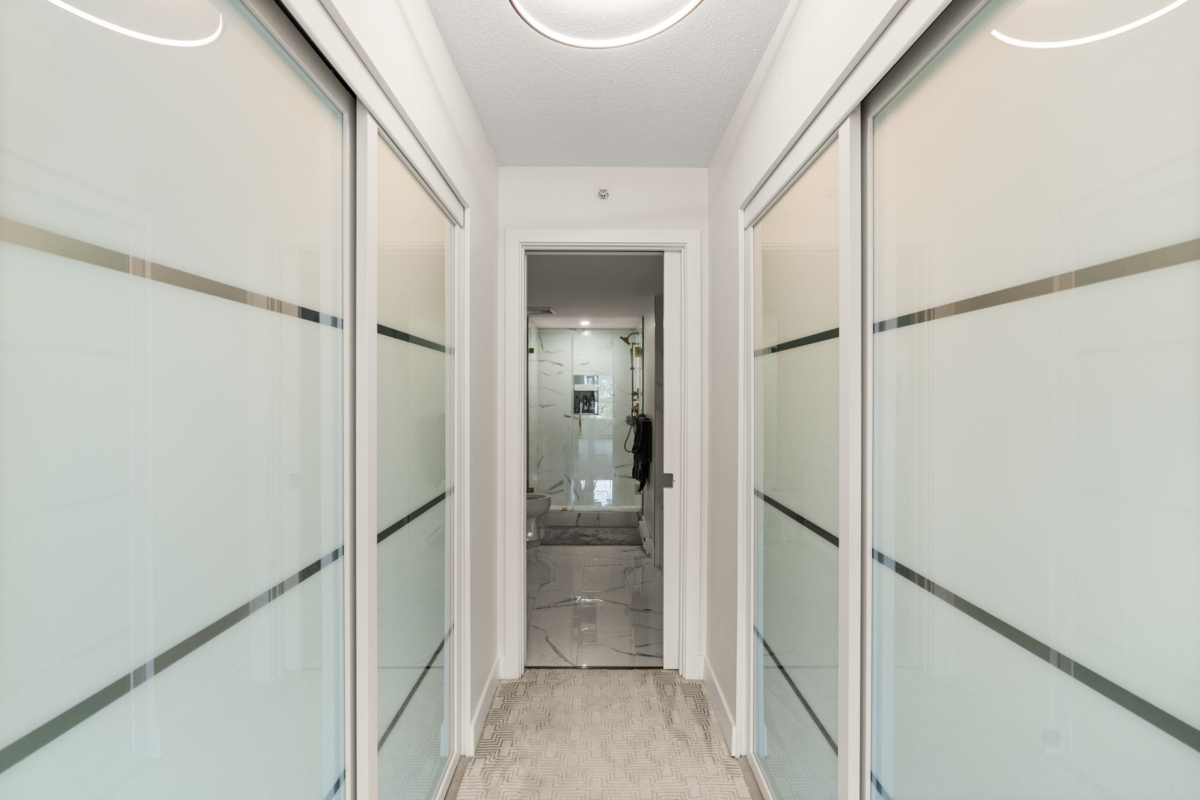Mudroom Photo of 429 19673 Meadow Gardens Way, Pitt Meadows, BC