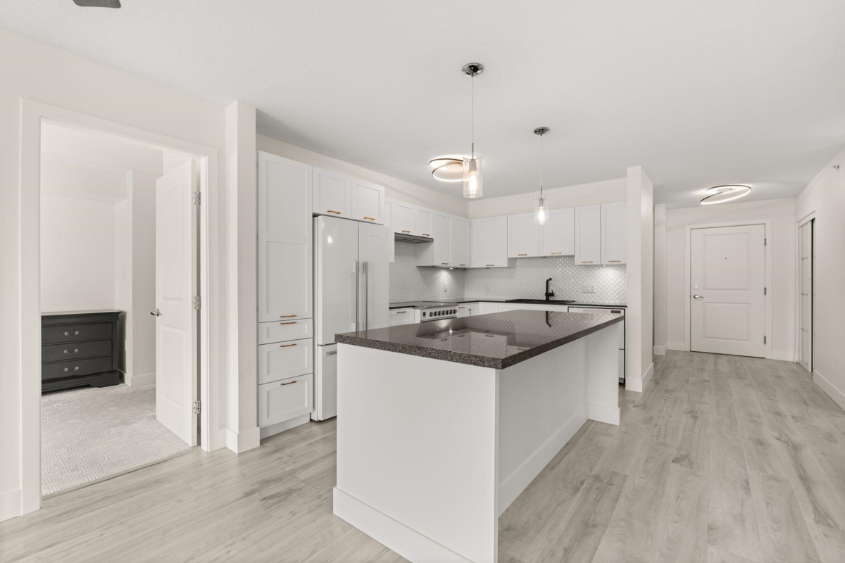 Primary Bathroom Photo of 429 19673 Meadow Gardens Way, Pitt Meadows, BC