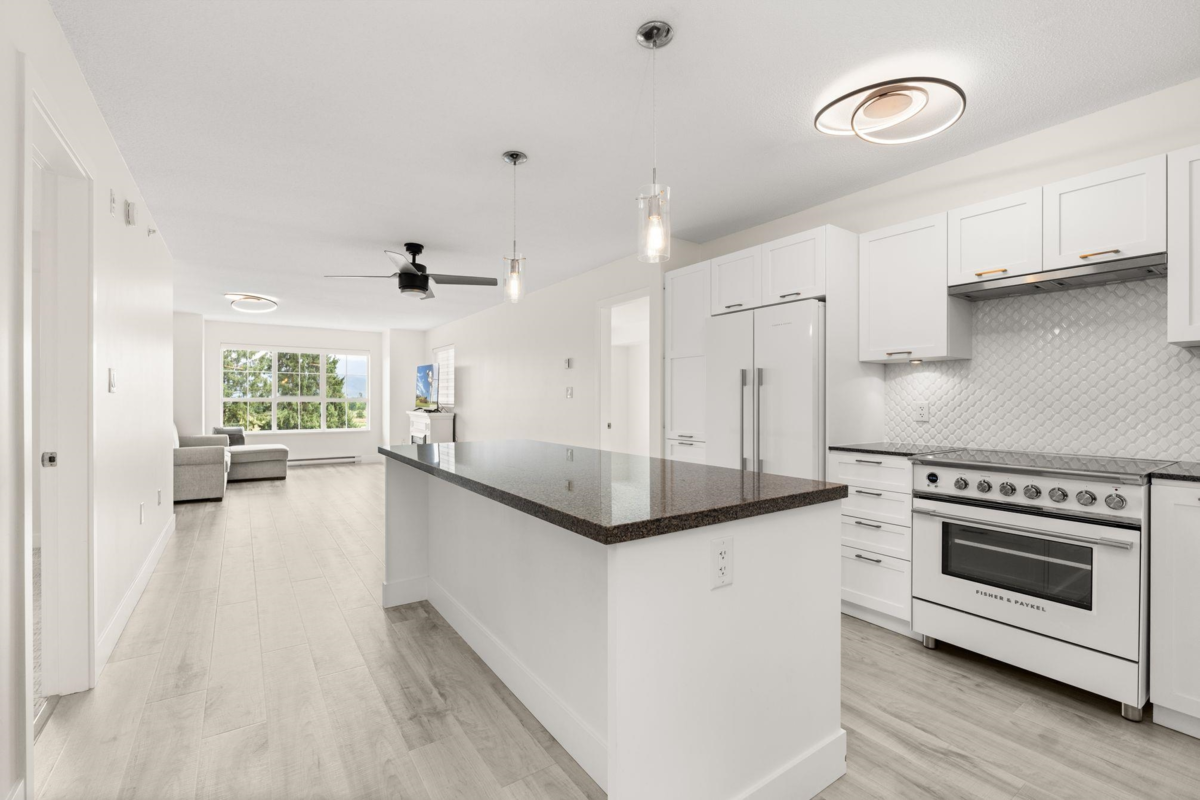 Primary Bedroom Photo of 429 19673 Meadow Gardens Way, Pitt Meadows, BC