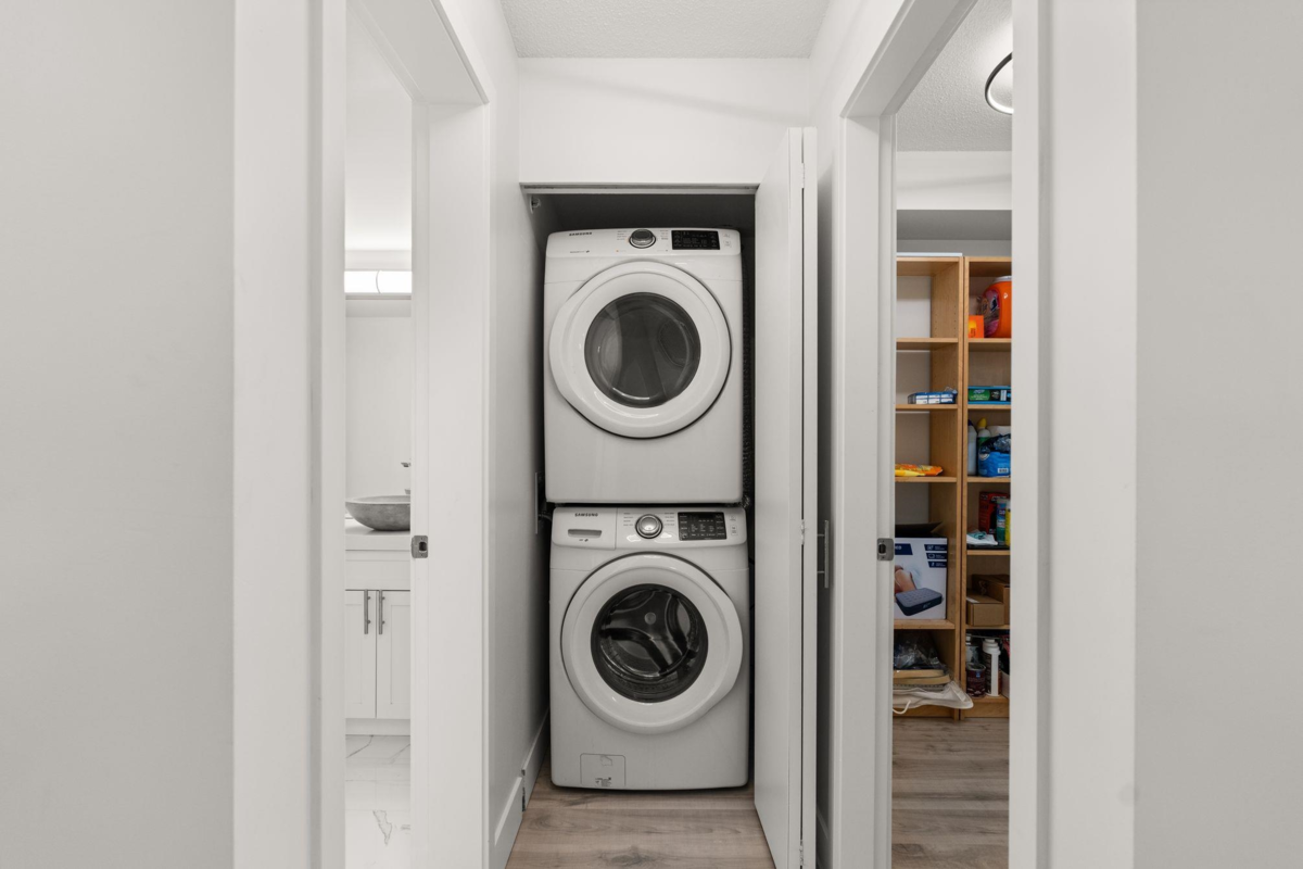 Staircase Photo of 429 19673 Meadow Gardens Way, Pitt Meadows, BC
