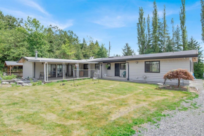 Laundry Room Photo of 16951 94a Avenue, Surrey, BC