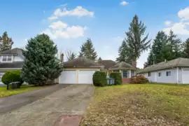 15482 92a Avenue, Surrey, BC