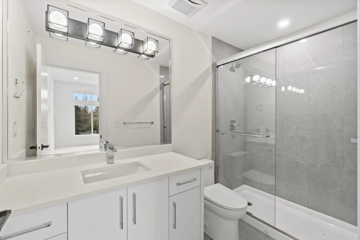 Walk-In Closet Photo of 20997 83 Avenue, Langley, BC