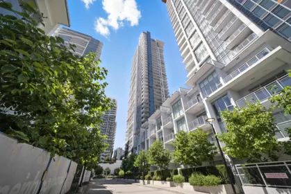 3302 2311 Beta Avenue, Burnaby, BC, Brentwood Park — 3 bed apartment/condo for sale