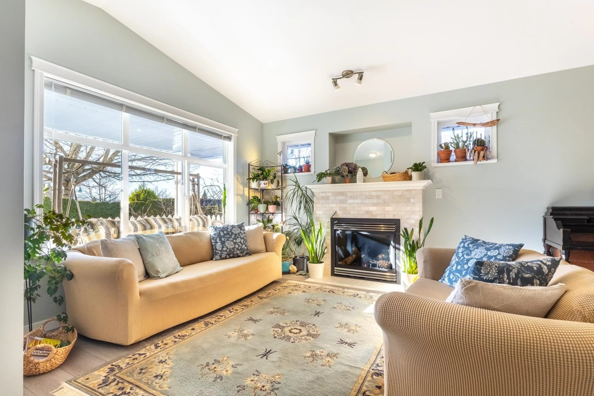 Primary Bedroom Photo of 6270 Homestead Avenue, Sechelt, BC