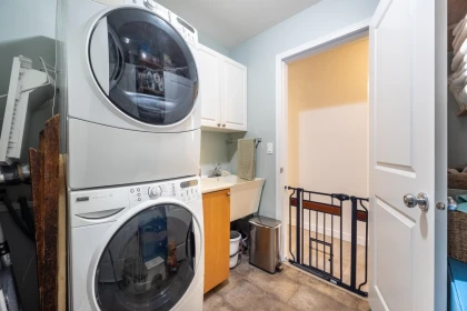 Laundry Room Photo of 6270 Homestead Avenue, Sechelt, BC