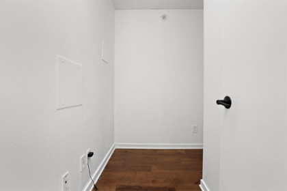 Guest Bathroom Photo of 1108 989 Beatty Street, Vancouver, BC
