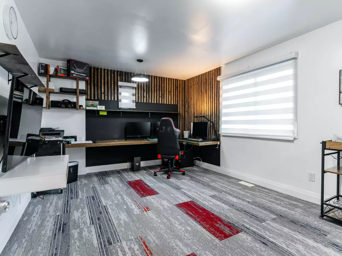Basement Recreation Room Photo of 16566 80 Avenue, Surrey, BC