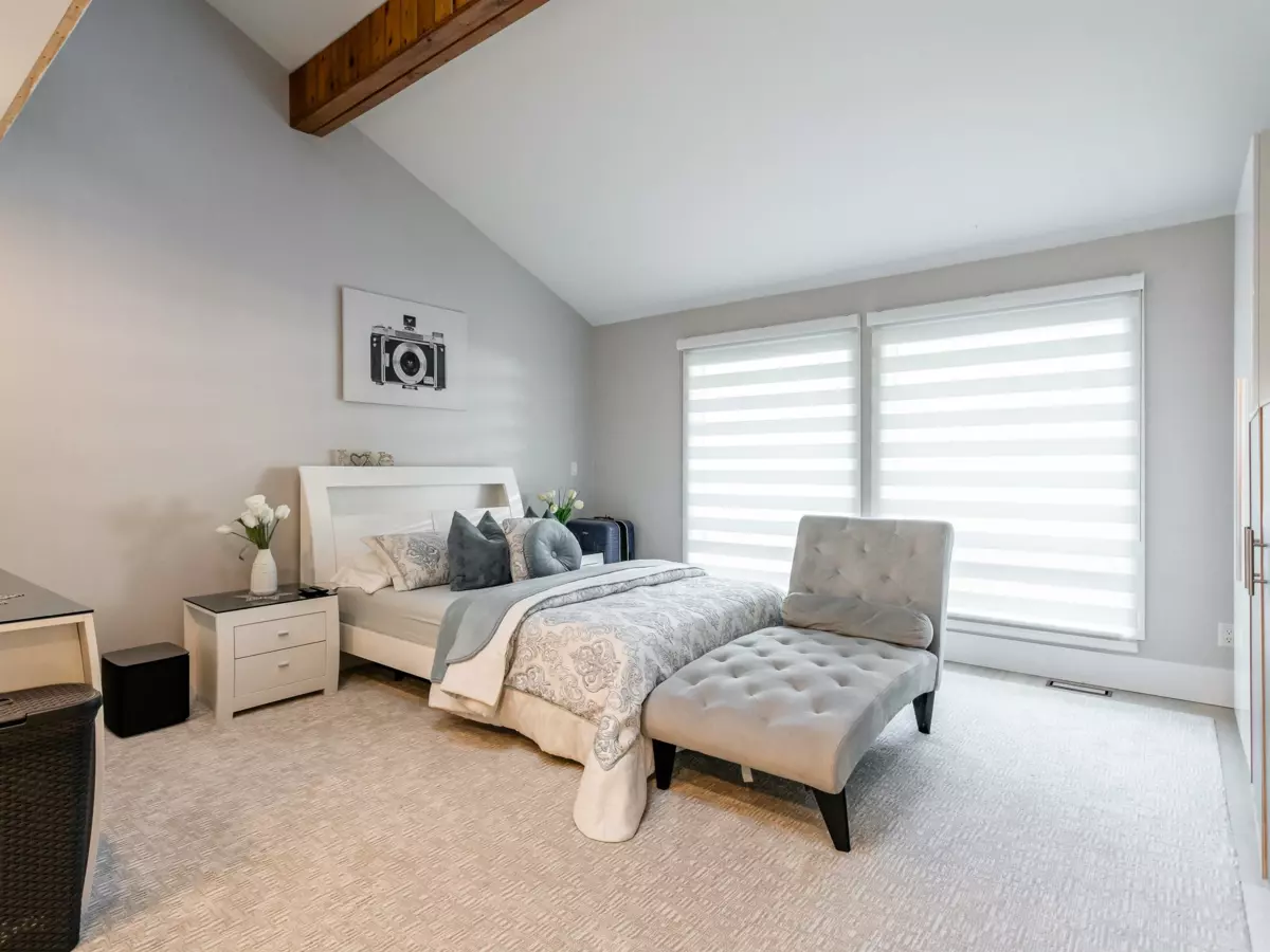 Guest Bathroom Photo of 16566 80 Avenue, Surrey, BC