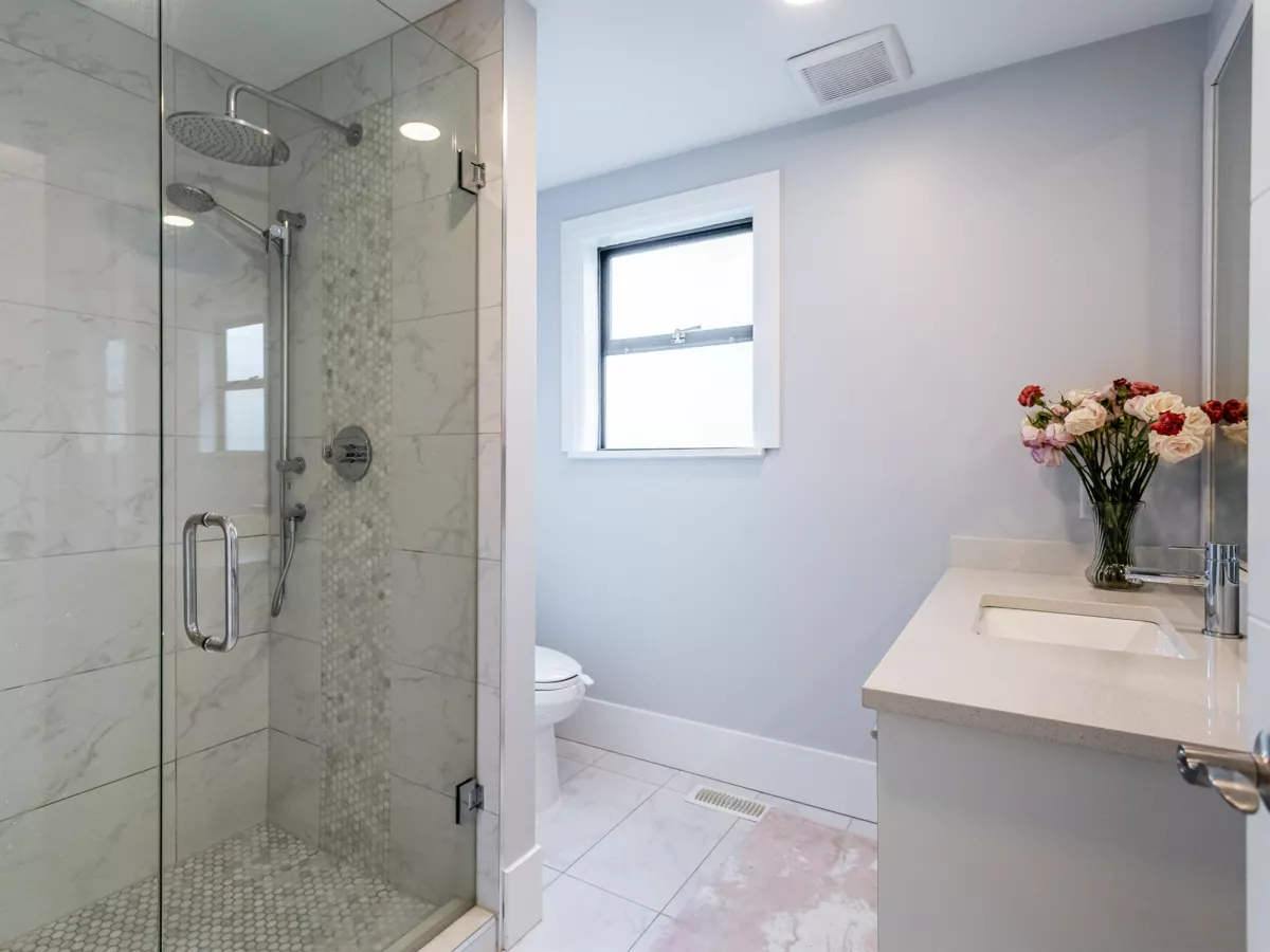 Mudroom Photo of 16566 80 Avenue, Surrey, BC