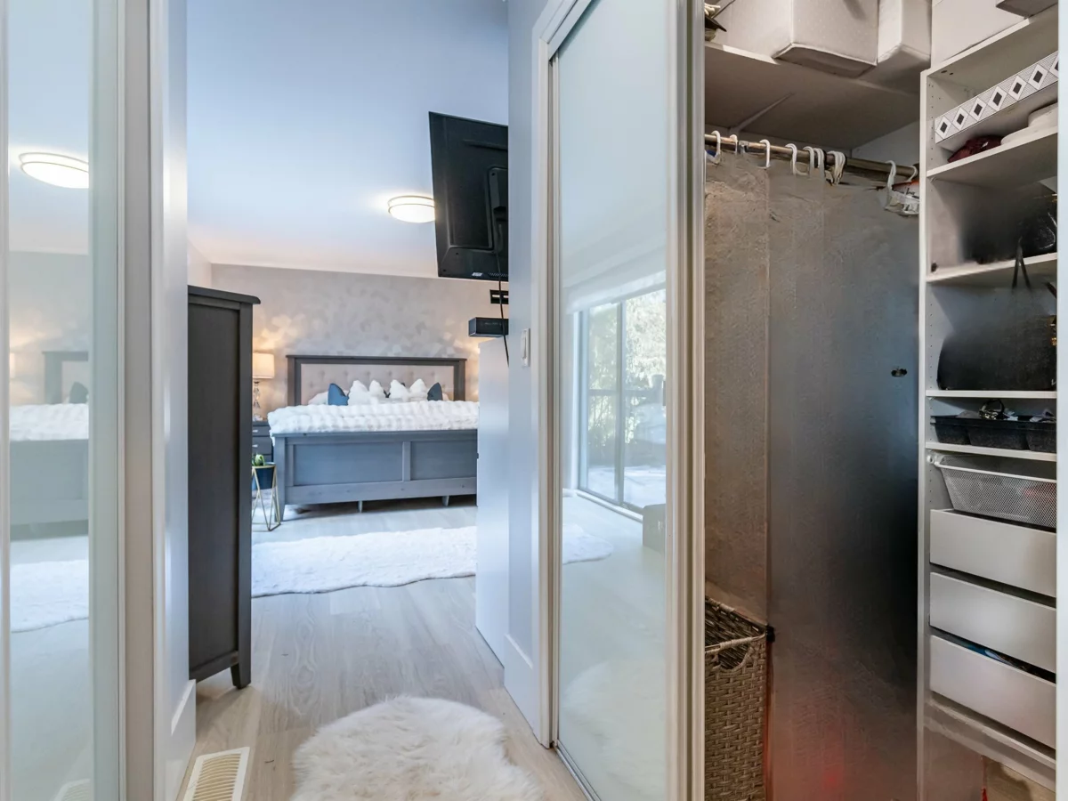 Outdoor Patio Photo of 16566 80 Avenue, Surrey, BC